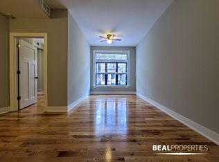 627 W Oakdale Ave APT 1, Chicago, IL 60657
