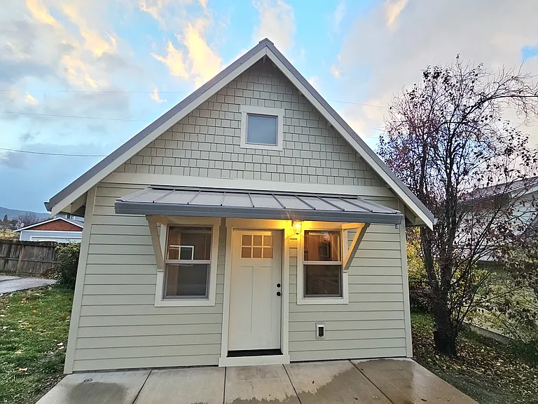 1388B Talent Ave — Photo 17