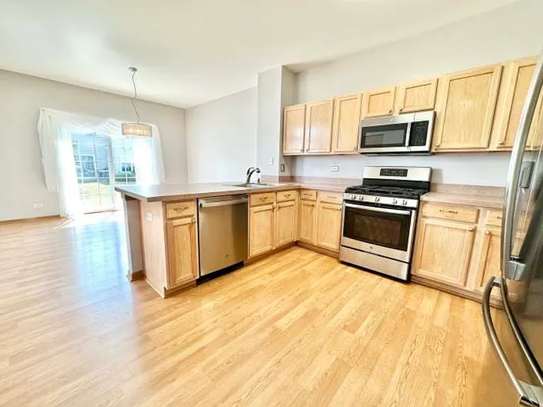 730 Dillon Ct — Photo 9