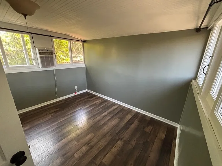 103 S Meridith Ave — Photo 7