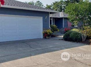 697 S Wade Pl, Burlington, WA