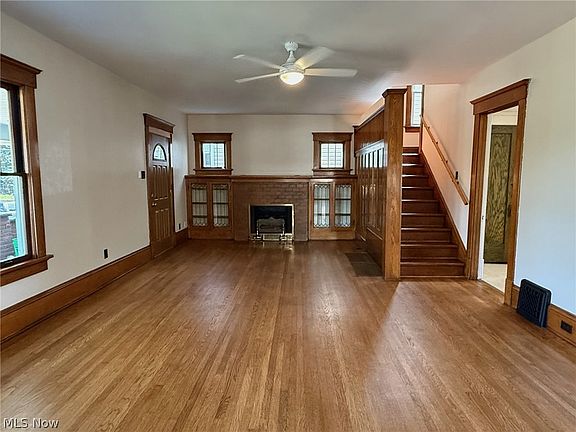 3rd image of 1141 Broad Ave NW