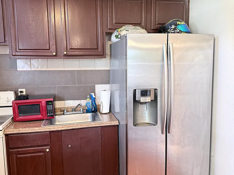 112 Newton Rd — Photo 6