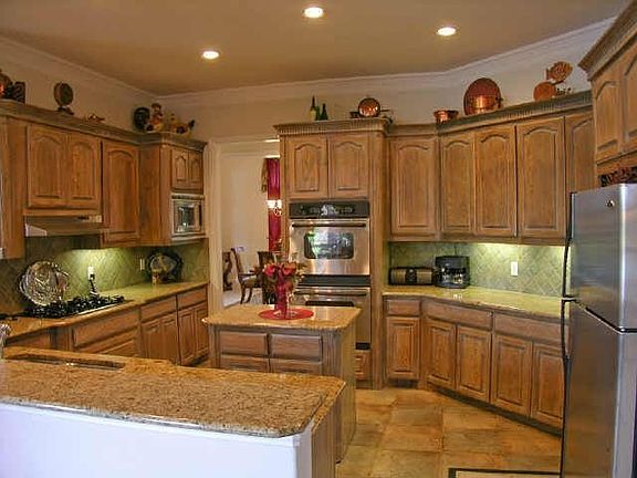 5th image of 2101 Beachview Dr