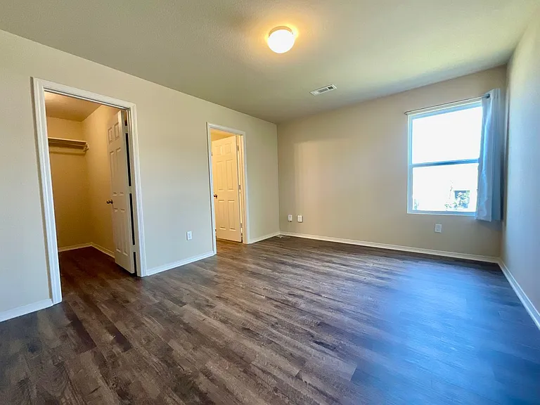 4401 Olympic Dr — Photo 11