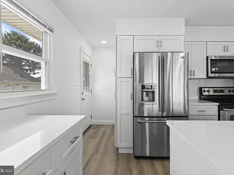 7212 Bay Front Rd — Photo 13