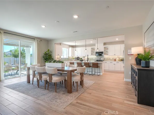 2066 Woolem Pl, Escondido, CA 92026