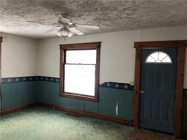 11884 Main St, East Springfield, PA 16411