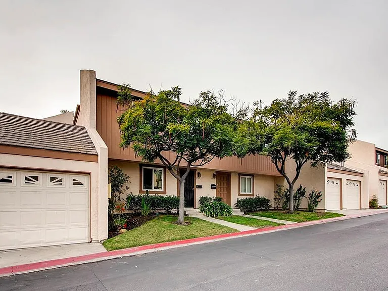 3910 Caminito Patricia — Photo 3
