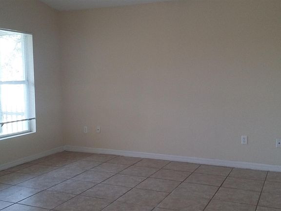 4th image of 745 Ichabod Ave #S