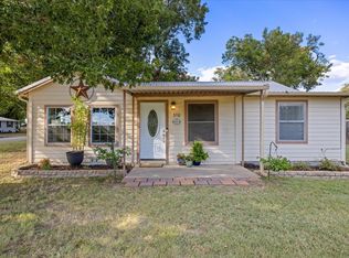 310 W 6th St, Tolar, TX 76476