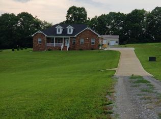 80 Ladybug Ln, Bethpage, TN 37022