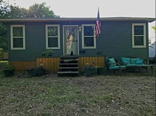 411 Braz St, Bonham, TX 75418