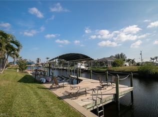 600 SW 43rd Ter, Cape Coral, FL 33914