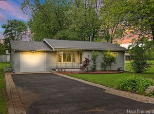 12112 W Bonnie Brook Ln, Beach Park, IL 60087