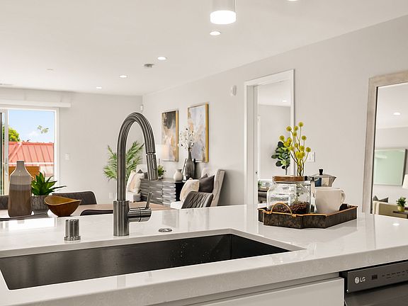 3rd image of 30 Hermosa Ave #201