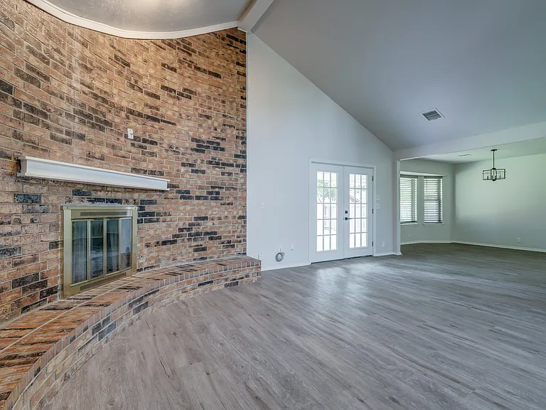 2809 Countrywood Ln — Photo 8