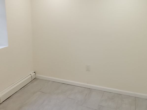 1502 Bryant Ave Floor 1