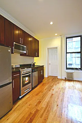 Rented by Compass | media 13