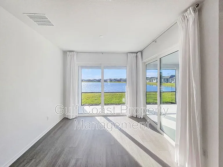 11224 Shoreline Trl — Photo 8