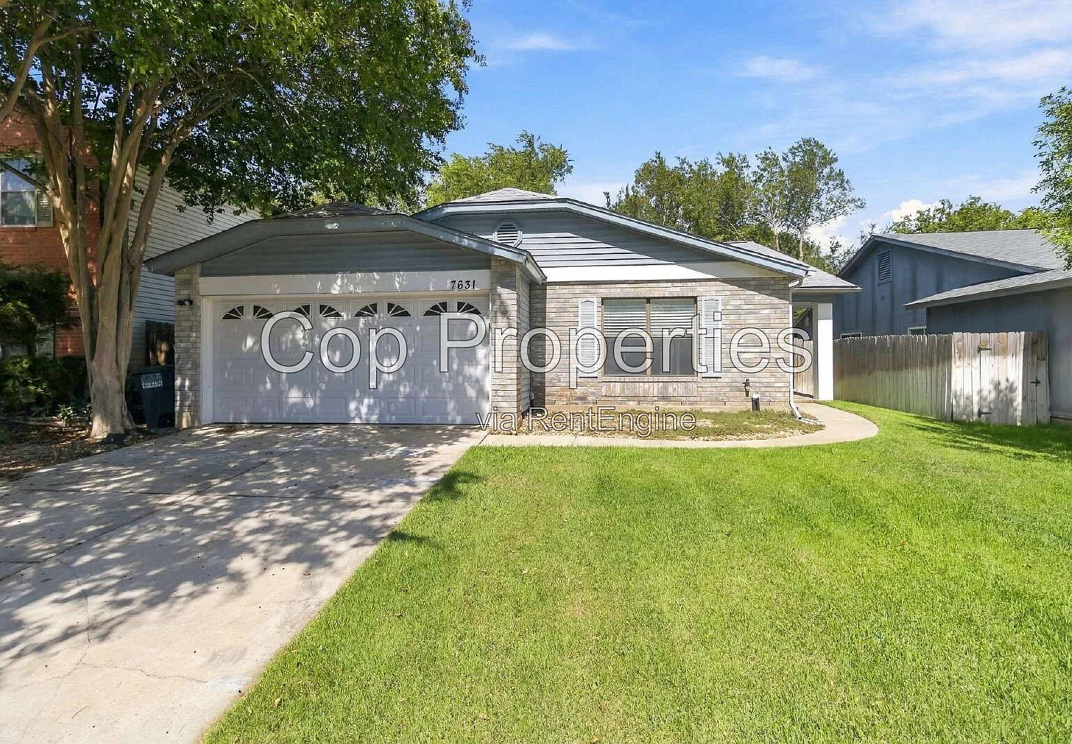 3 bed, 2.0 bath, 2140 sqft, $1,795 — Photo 2