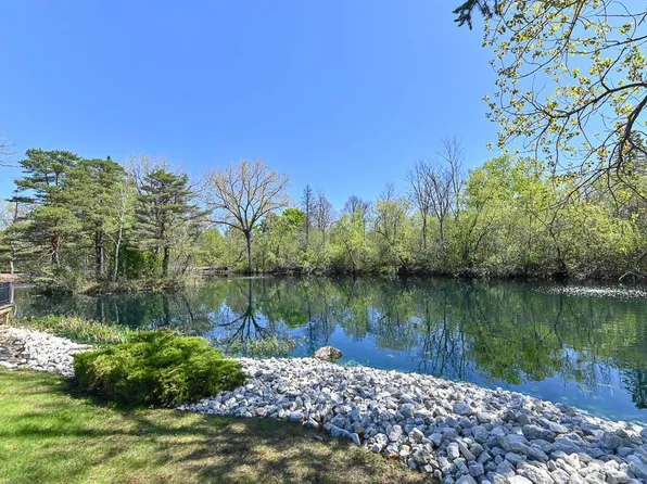 1600 West Green Tree ROAD #109, Glendale, WI 53209