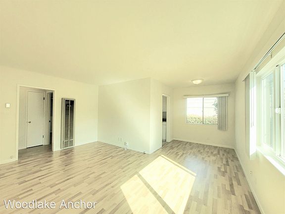 4th image of 1108 Chula Vista Ave #11525208