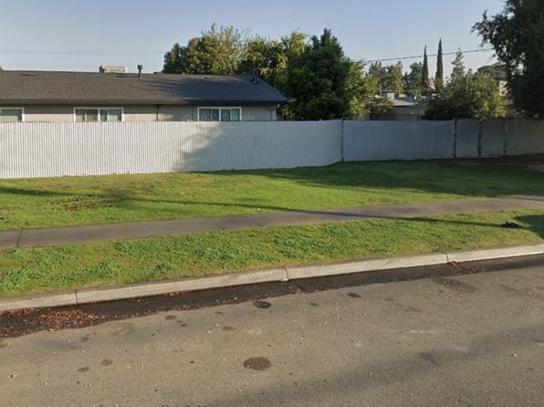 4563 E Sierra Madre Ave #A/b