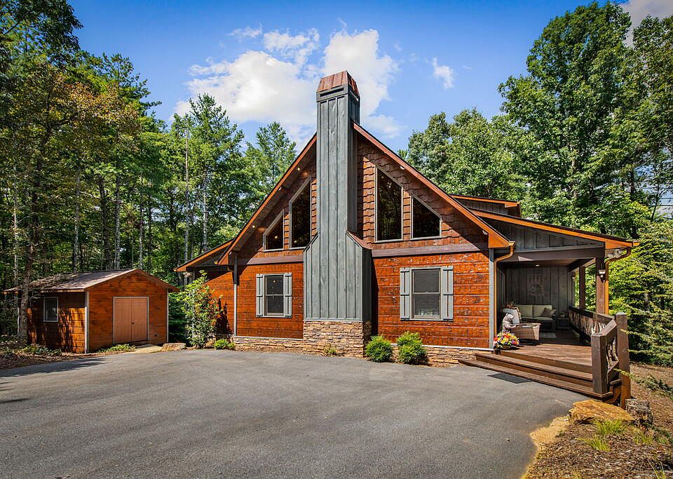 1st image of 60 Oasis Dr