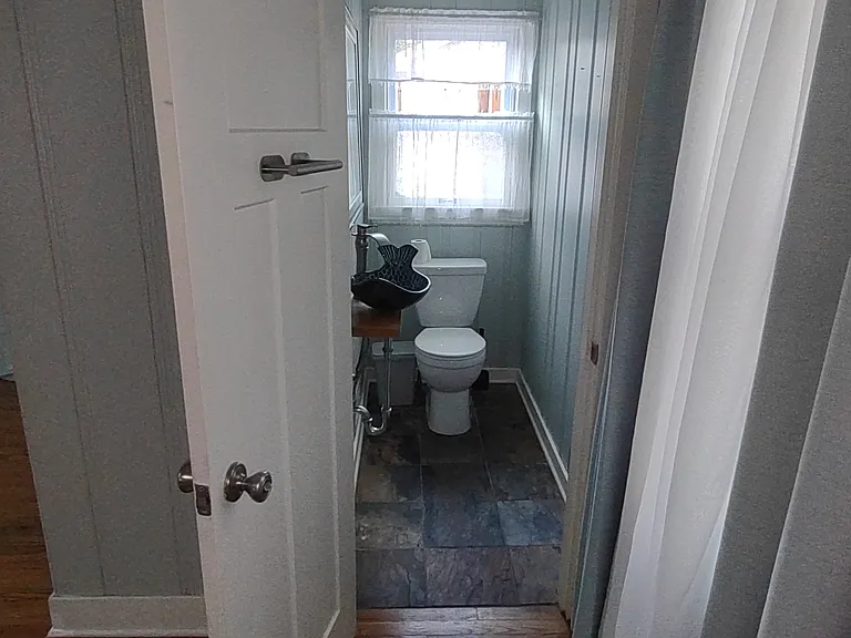 220 Monteray Ave — Photo 32