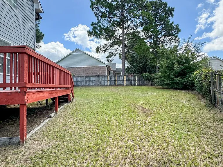 800 Connaly Dr — Photo 38