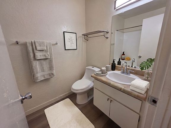 4th image of 9216 Van Nuys Blvd #22