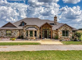 888 Hayes Rd, Mineral Wells, TX 76067