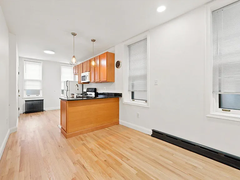 3153.5 Richmond St #B — Photo 1
