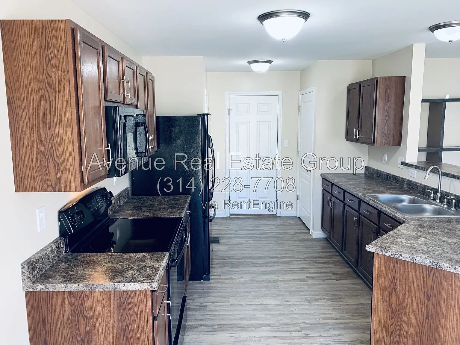3 bed, 2.0 bath, 1708 sqft, $2,125 — Photo 4