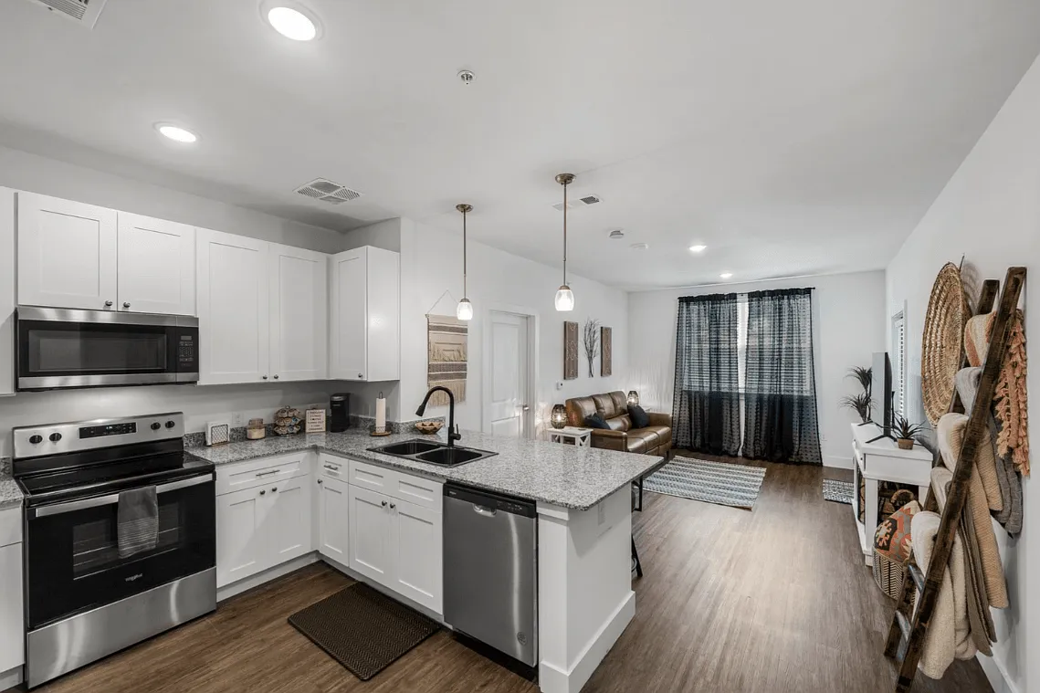 Flat Creek Apartments — Photo 4