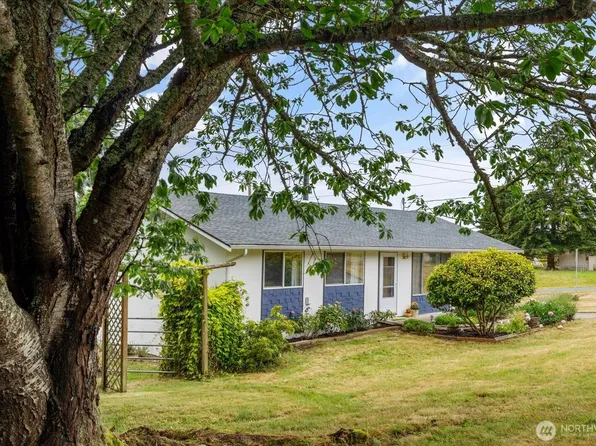 975 Ferry Avenue, Coupeville, WA 98239