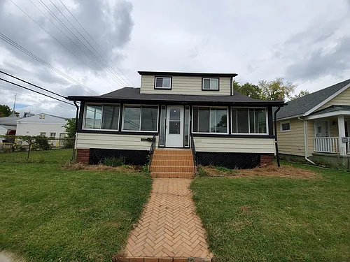 1445 Browning St Photo 1