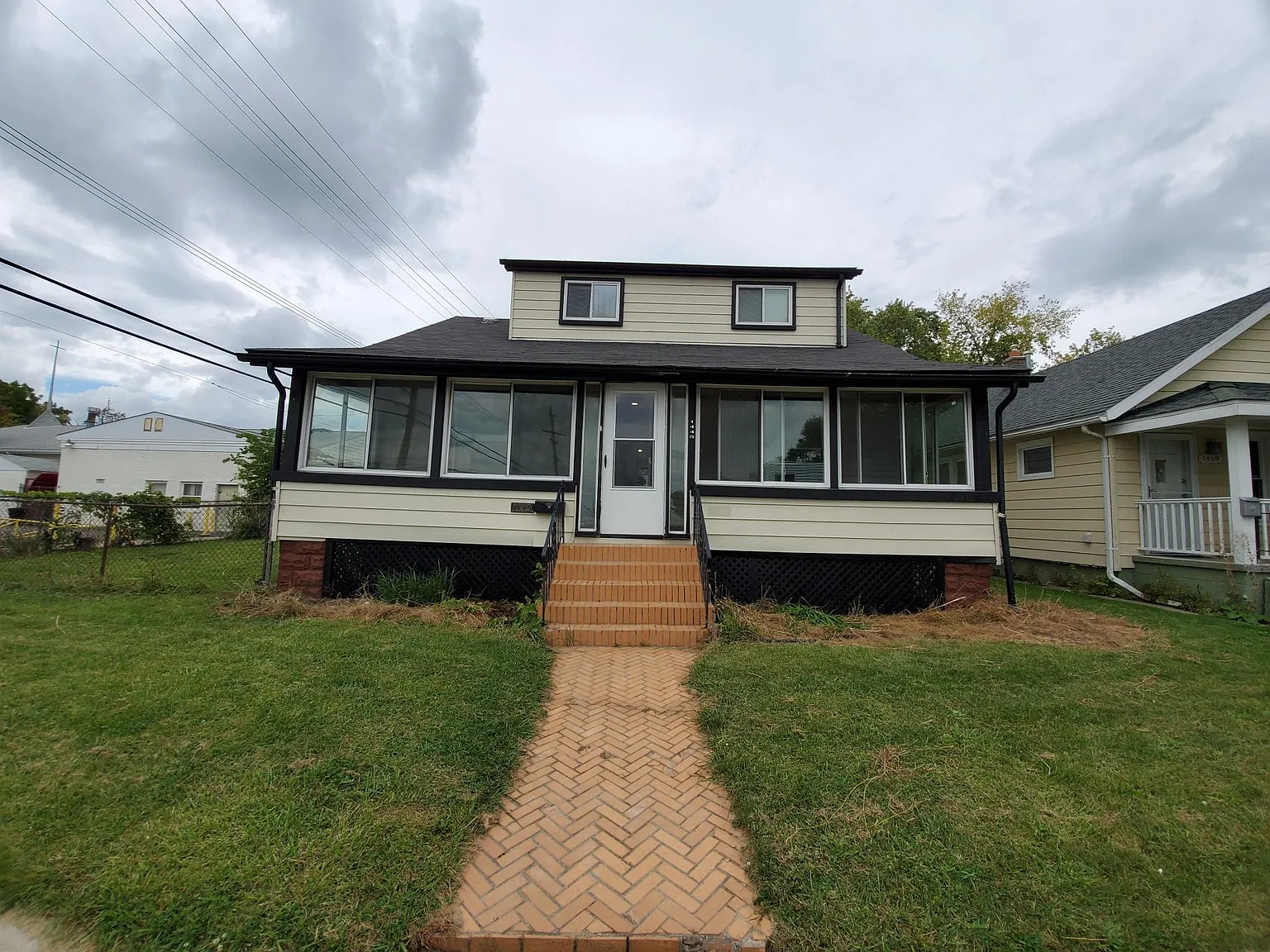 1445 Browning St photo 1
