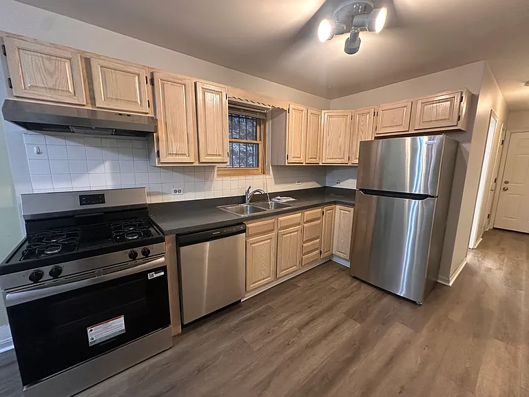 1423 W Cortez St #G — Photo 4