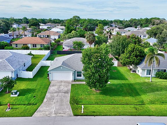 4th image of 1085 SW Majorca Avenue