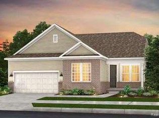 20480 Banbury Ct, Macomb, MI