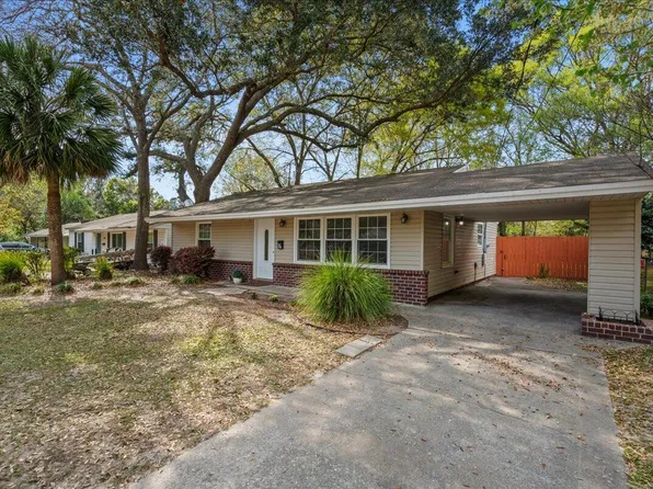 1214 Pine Ct, Hanahan, SC 29410