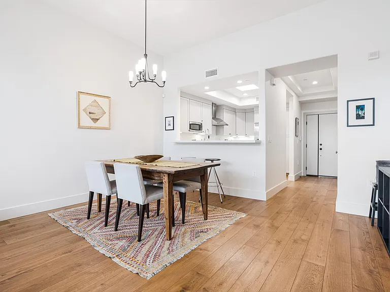 12020 Guerin St #Penthouse 5 — Photo 9