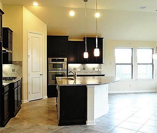 2nd image of 18422 N Settlers Shore Dr