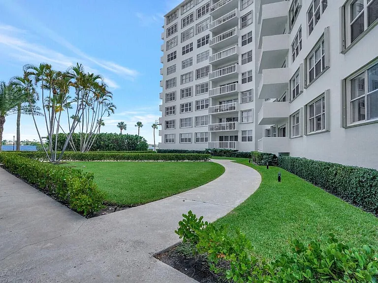 2600 N Flagler Dr #413 — Photo 18