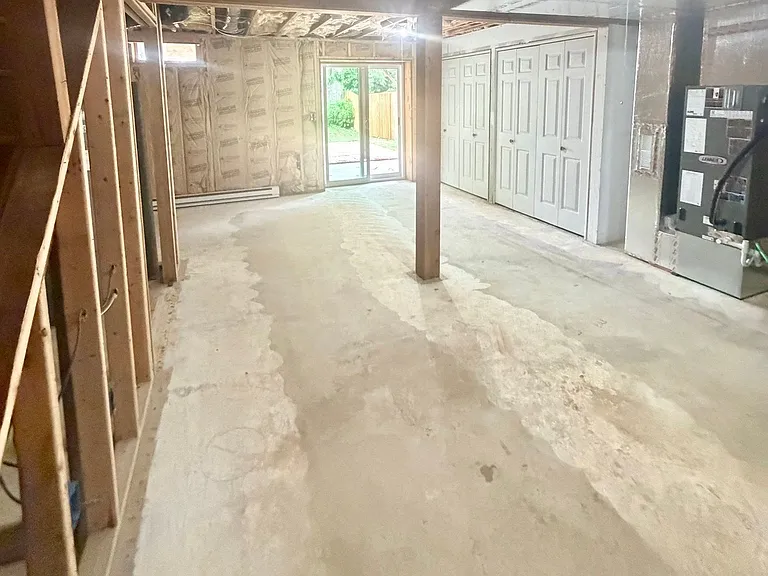 673 S Cedar St — Photo 30