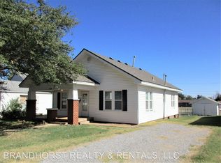 420 N Caddo St, Weatherford, OK 73096