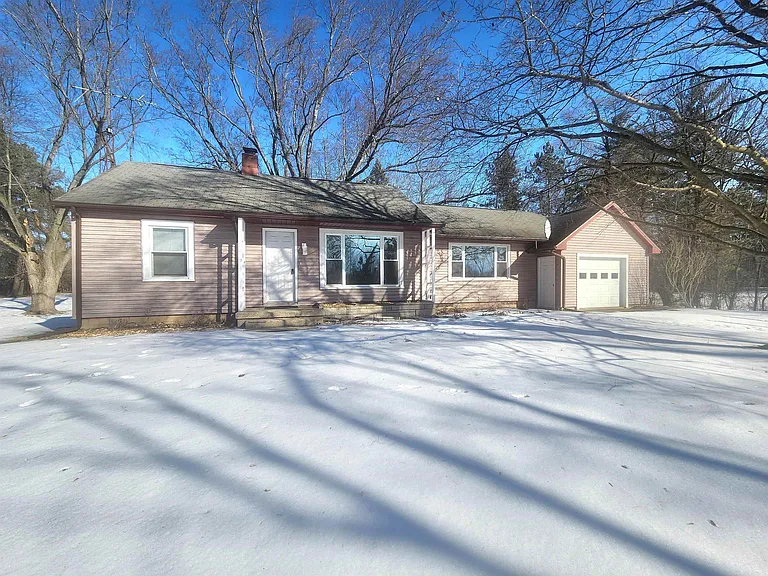 4449 S Saginaw Rd — Photo 1