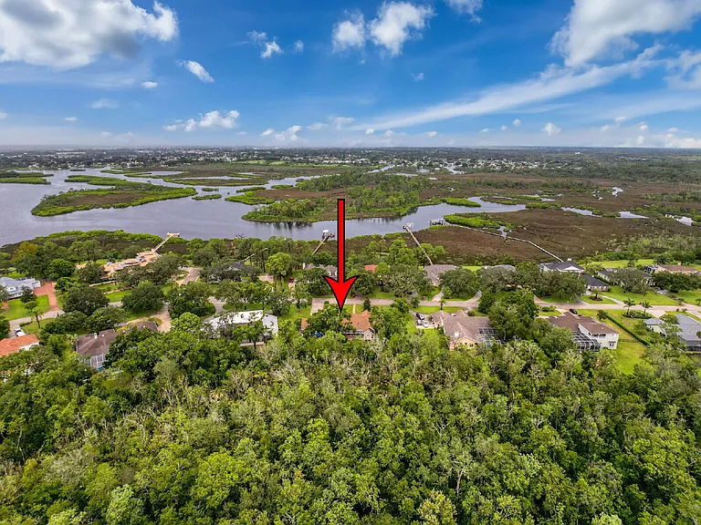 1055 Riverside Ridge Rd — Photo 12